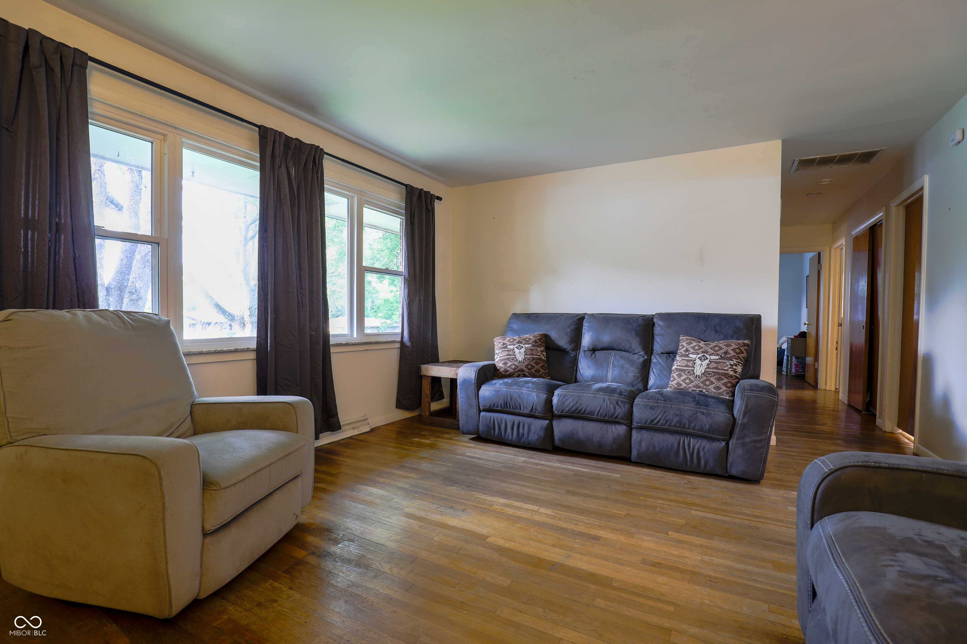 207 East Waterbury Road Indianapolis, IN 46227 - Photo 5 of 27 Gallery Image 5