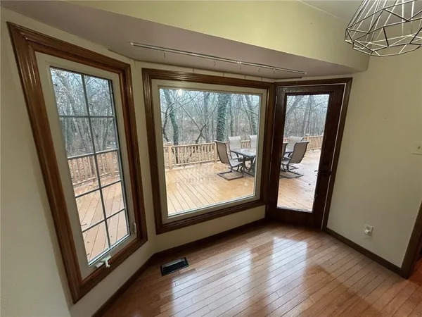 $349,000 | 15150 East Quaker Road, Nevada, MO 64772