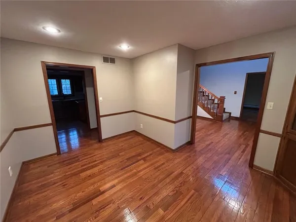 $349,000 | 15150 East Quaker Road, Nevada, MO 64772