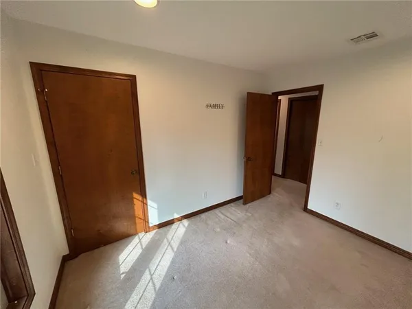 $349,000 | 15150 East Quaker Road, Nevada, MO 64772