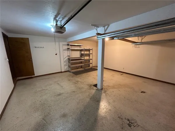 $349,000 | 15150 East Quaker Road, Nevada, MO 64772