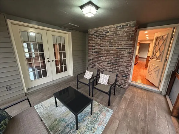 $349,000 | 15150 East Quaker Road, Nevada, MO 64772