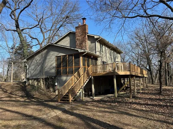 $349,000 | 15150 East Quaker Road, Nevada, MO 64772