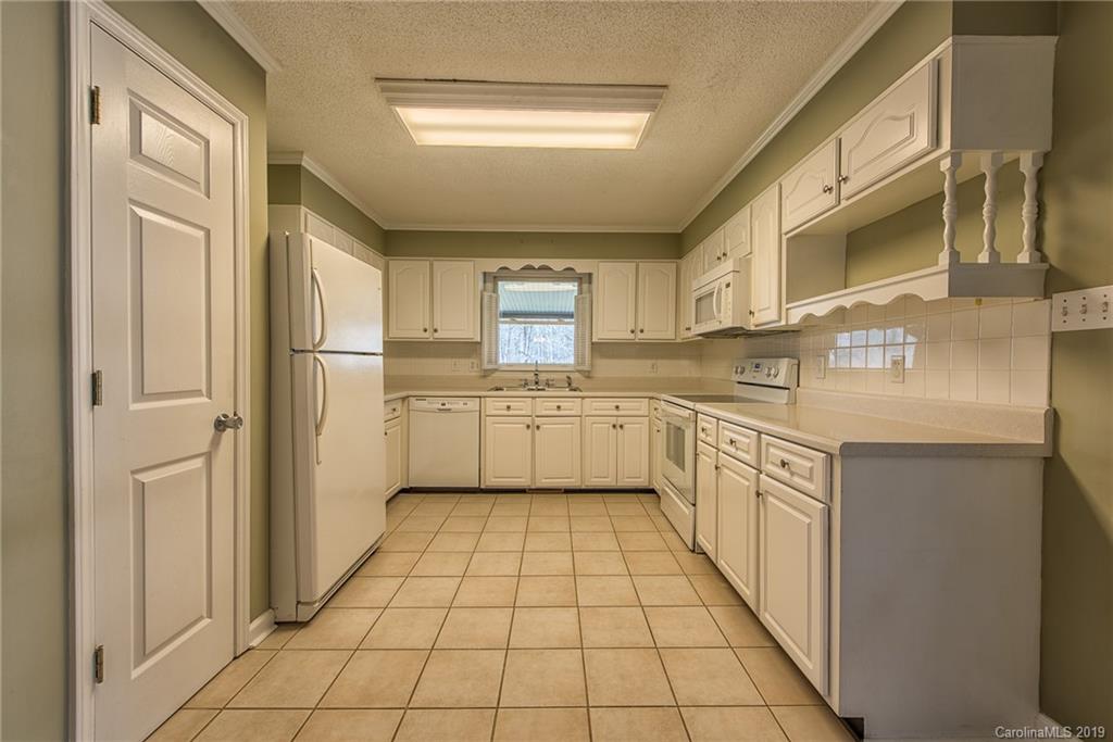 119 Essaw Road, Unit 4 Waxhaw, NC 28173 - Photo 9 of 34 Gallery Image 9