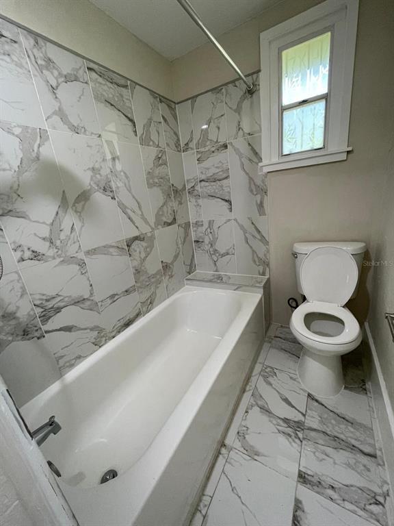 2107 Northeast 8th Road Ocala, FL 34470 - Photo 14 of 18