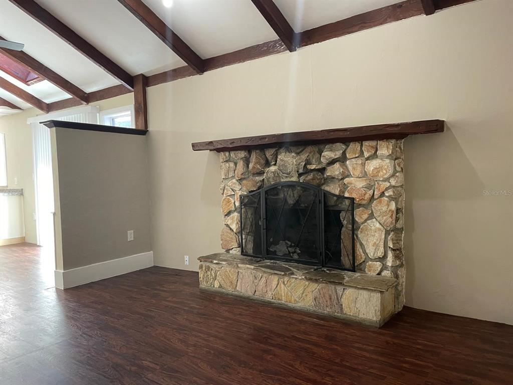 2107 Northeast 8th Road Ocala, FL 34470 - Photo 4 of 18