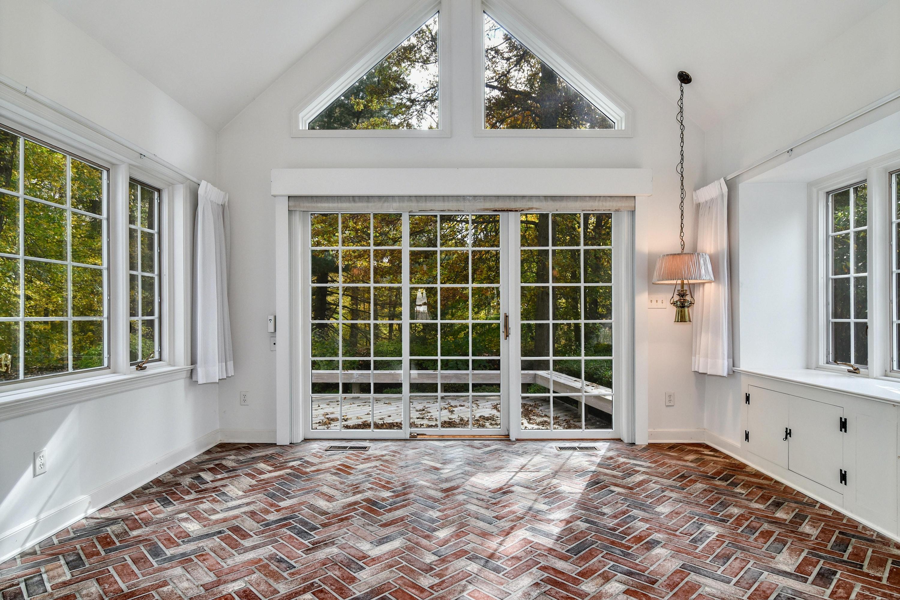 96 West Cross Road New Canaan, CT 06840 - Photo 13 of 33 011-365892-DSC_5552_HDR