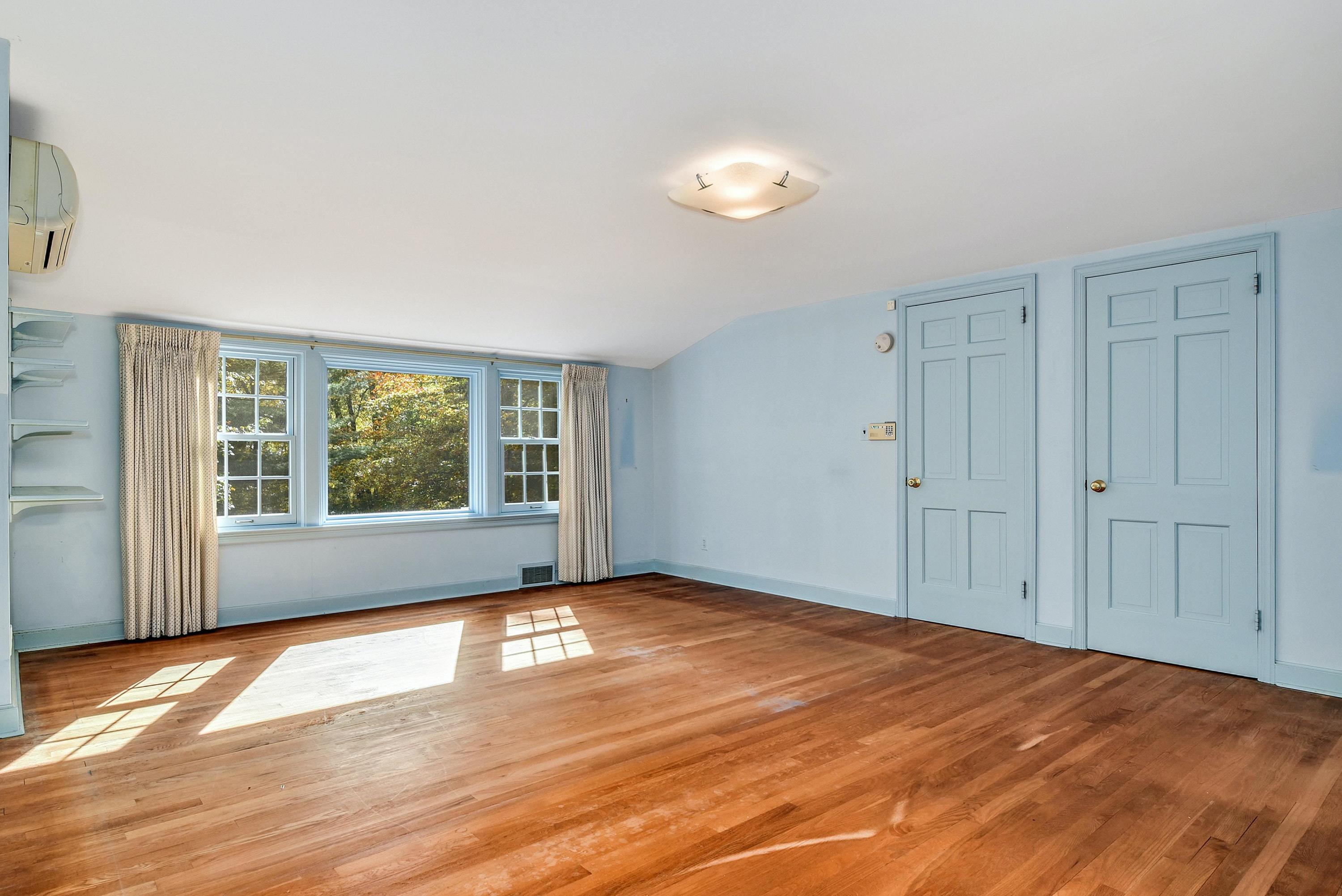 96 West Cross Road New Canaan, CT 06840 - Photo 24 of 33 022-365892-DSC_5660_HDR