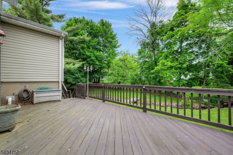 185 Ratzer Road Wayne, NJ 07470 - Photo 33 of 36