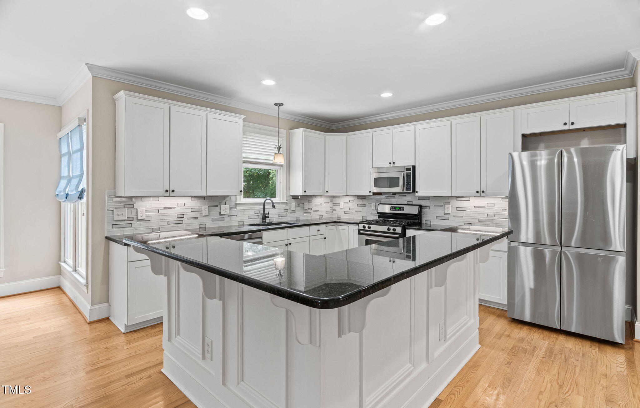 120 Redhill Road Holly Springs, NC 27540 - Photo 13 of 42 Kitchen (New refrigerator & dishwasher