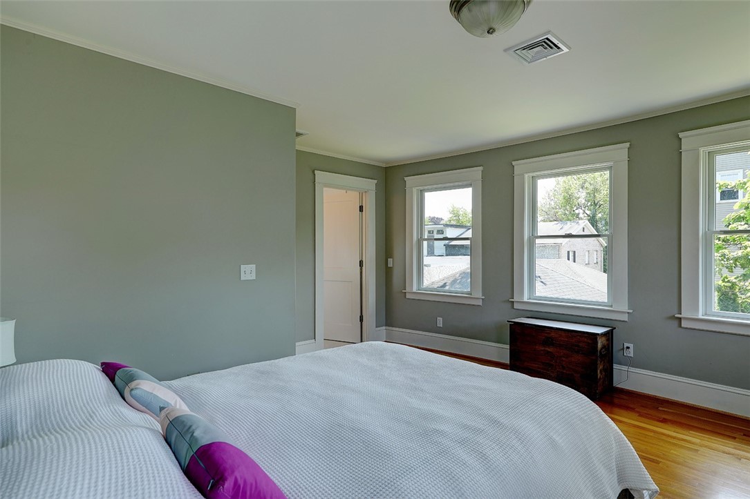 70 Chiswick Road Cranston, RI 02905 - Photo 30 of 46