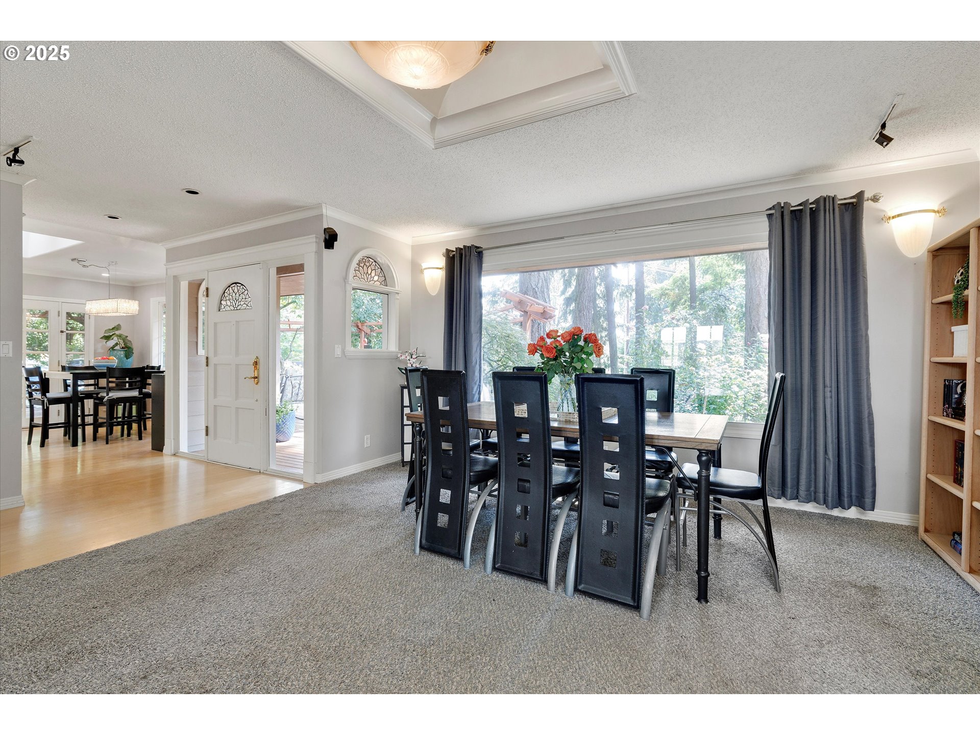 8815 Southwest Oleson Road Portland, OR 97223 - Photo 18 of 46 a dining room with furniture and window