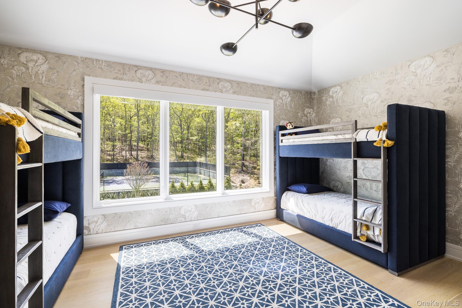 1552 Deerfield Road Water Mill, NY 11976 - Photo 22 of 37