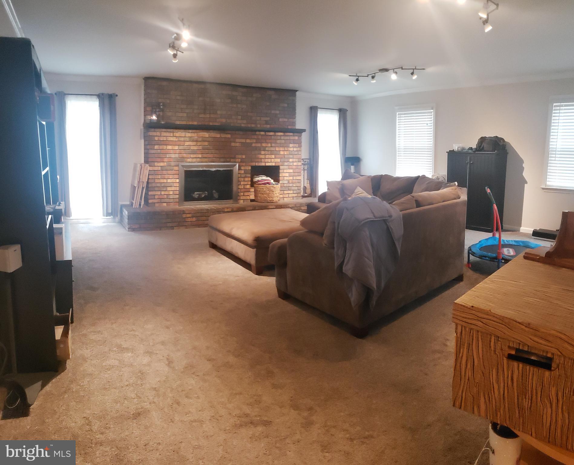 63 Radnor Boulevard Marlton, NJ 08053 - Photo 9 of 37 Great room