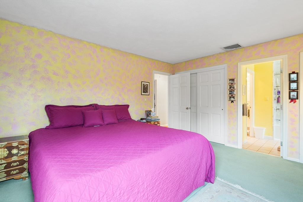 27 Applegate Lane Reading, MA 01867 - Photo 23 of 40 Gallery Image 23