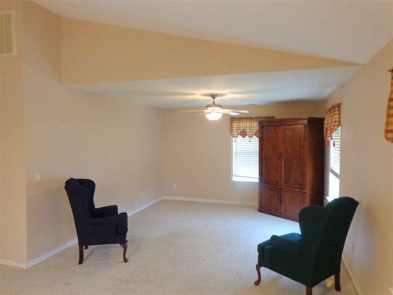 887 Grand Canyon Road Inman, SC 29349 - Photo 4 of 23