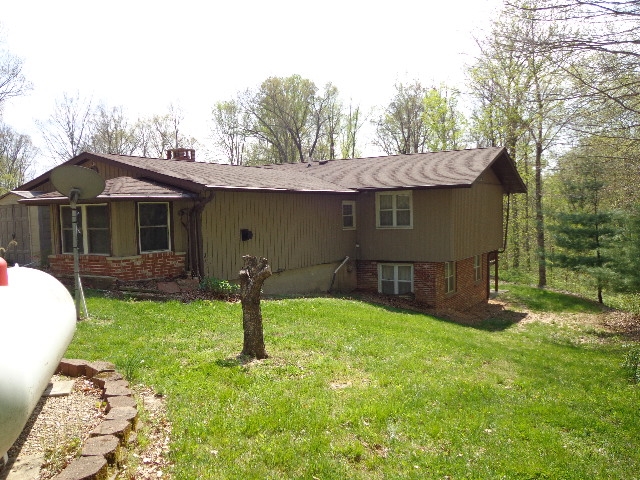 3699 East Gallimore Road Bloomfield, IN 47424 - Photo 5 of 35