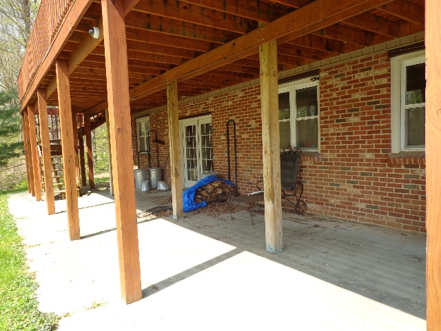 3699 East Gallimore Road Bloomfield, IN 47424 - Photo 7 of 35
