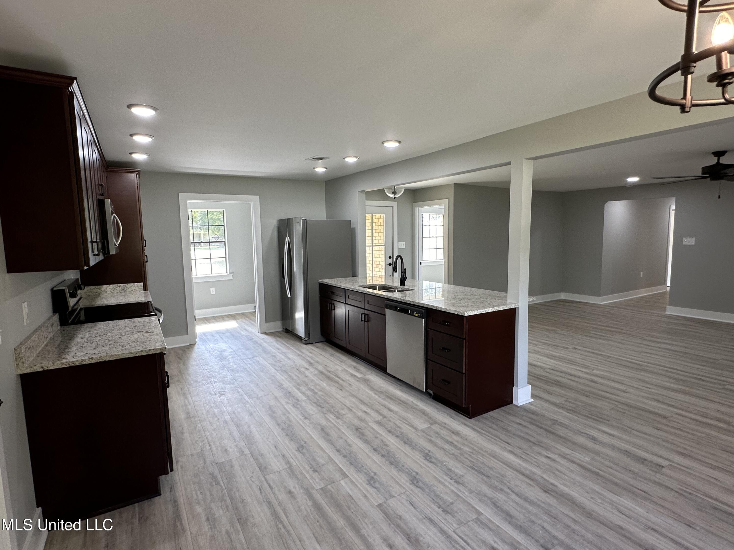 15077 Alsobrooks Road Picayune, MS 39466 - Photo 18 of 32 IMG_0487