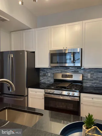 $3,200 | 2120 Vermont Avenue Northwest, Unit 217, Washington, DC 20001