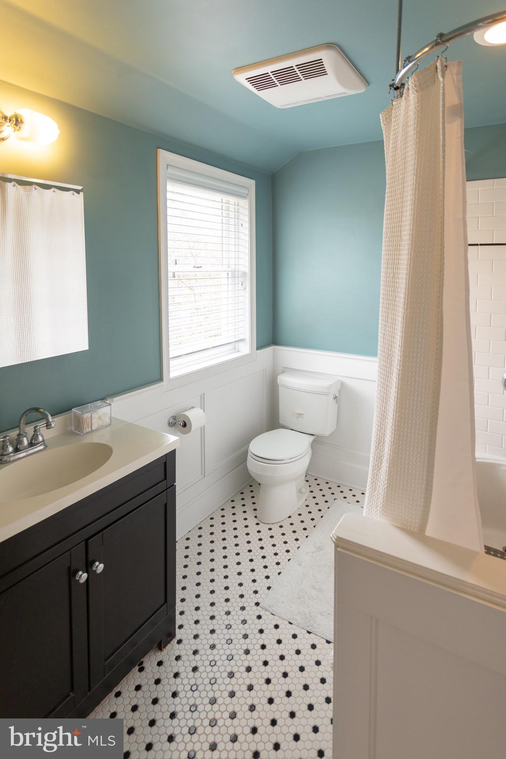 1005 Crest Road Wynnewood, PA 19096 - Photo 23 of 39 Hall Bathroom