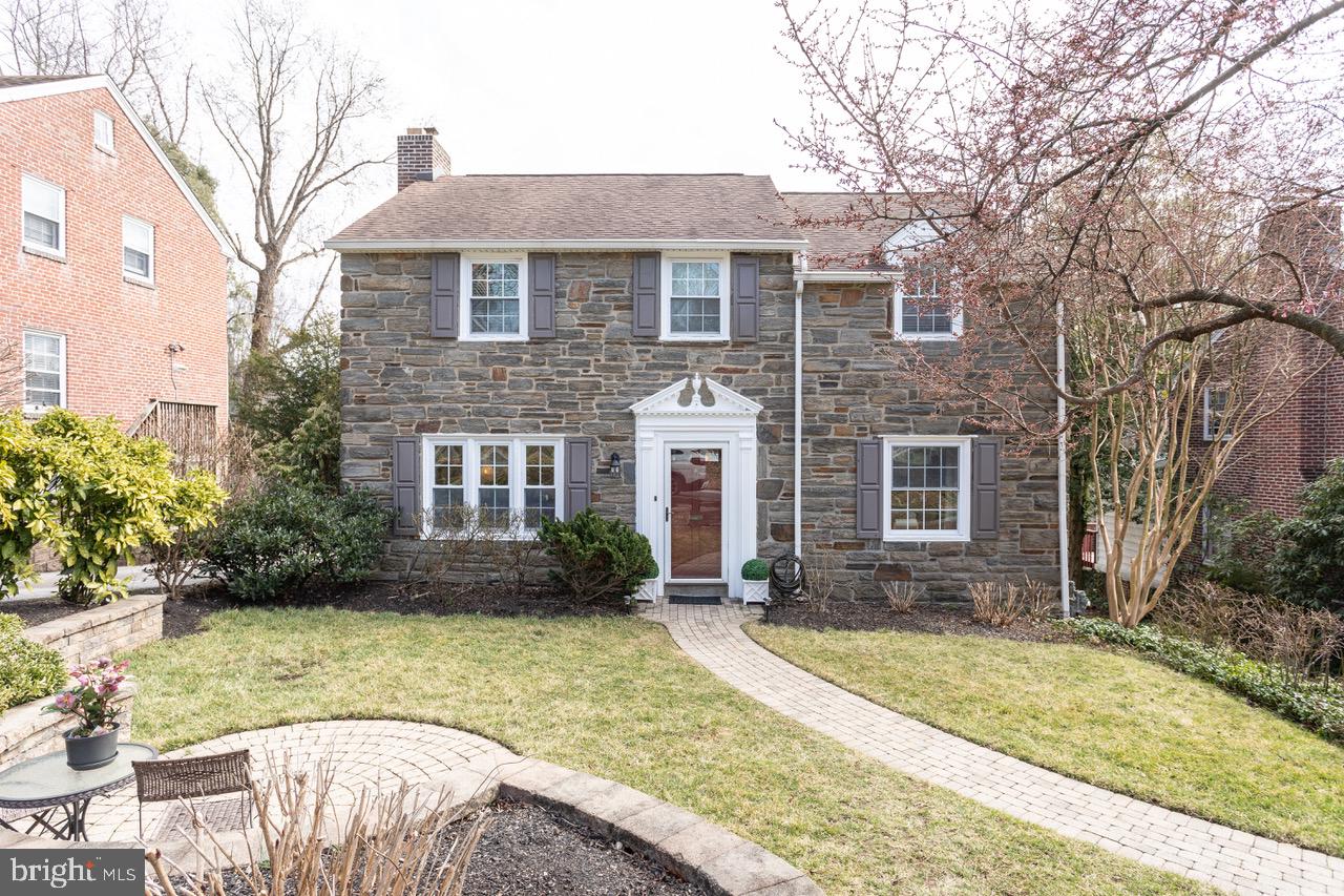 1005 Crest Road Wynnewood, PA 19096 - Photo 3 of 39 Exterior