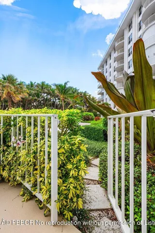$11,000 | 2295 South Ocean Boulevard, Unit 205, Palm Beach, FL 33480