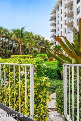 $11,000 | 2295 South Ocean Boulevard, Unit 205, Palm Beach, FL 33480