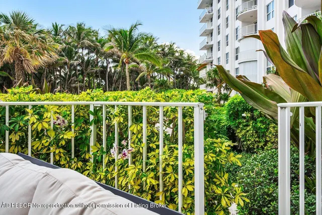 $11,000 | 2295 South Ocean Boulevard, Unit 205, Palm Beach, FL 33480