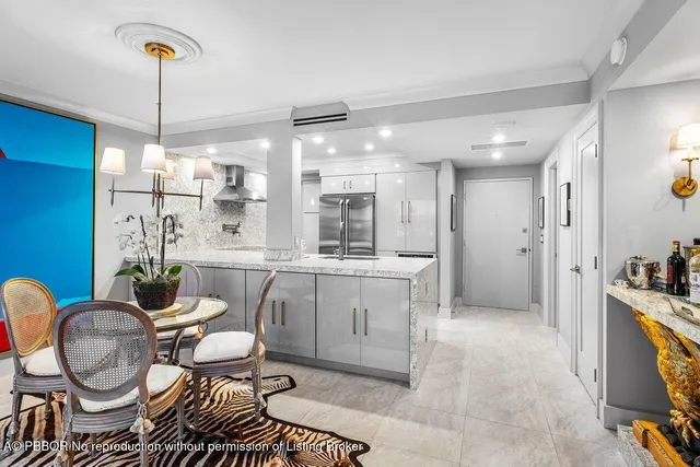 $11,000 | 2295 South Ocean Boulevard, Unit 205, Palm Beach, FL 33480