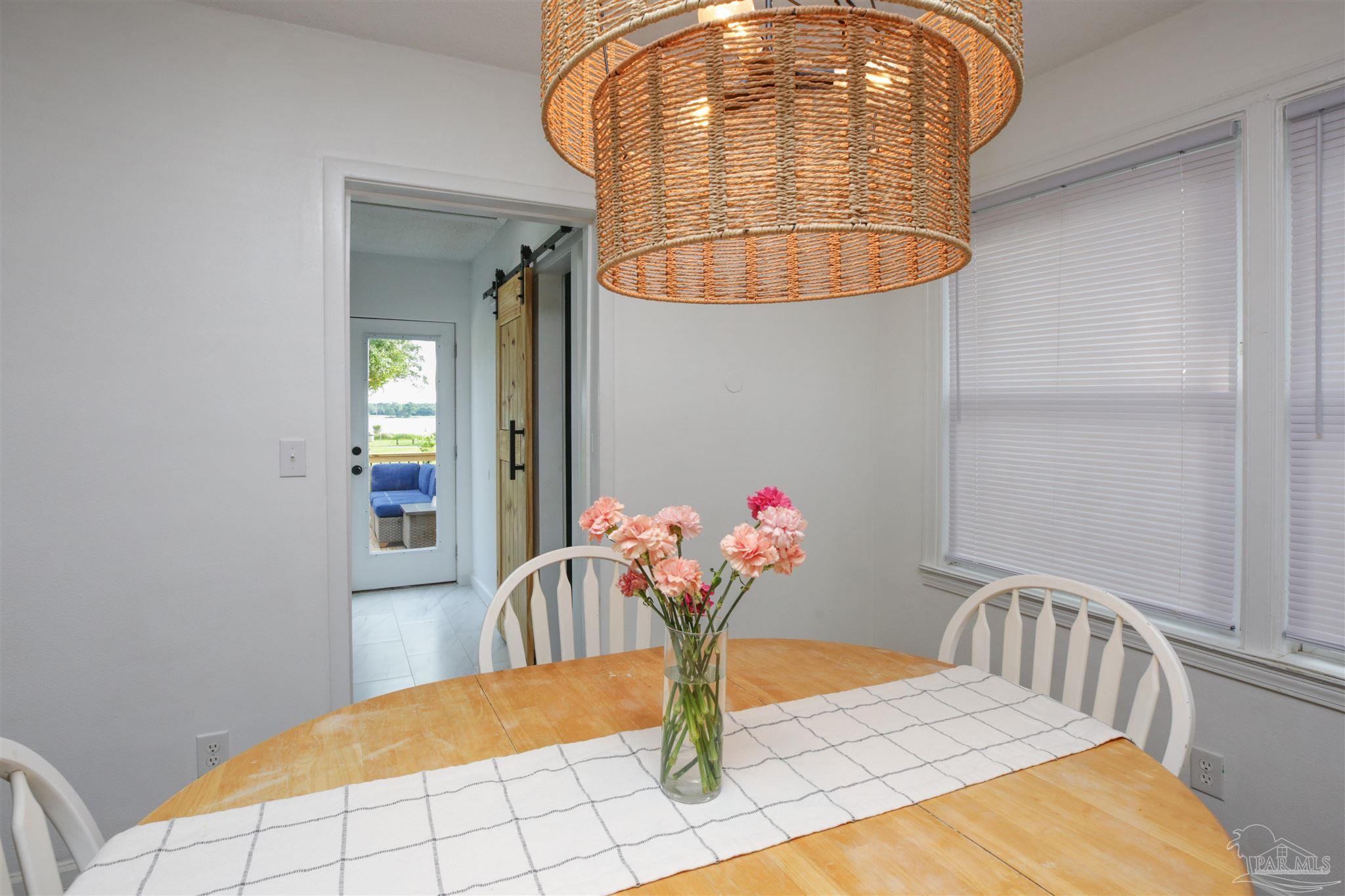 313 Southeast Kalash Road Pensacola, FL 32507 - Photo 9 of 44 Gallery Image 9