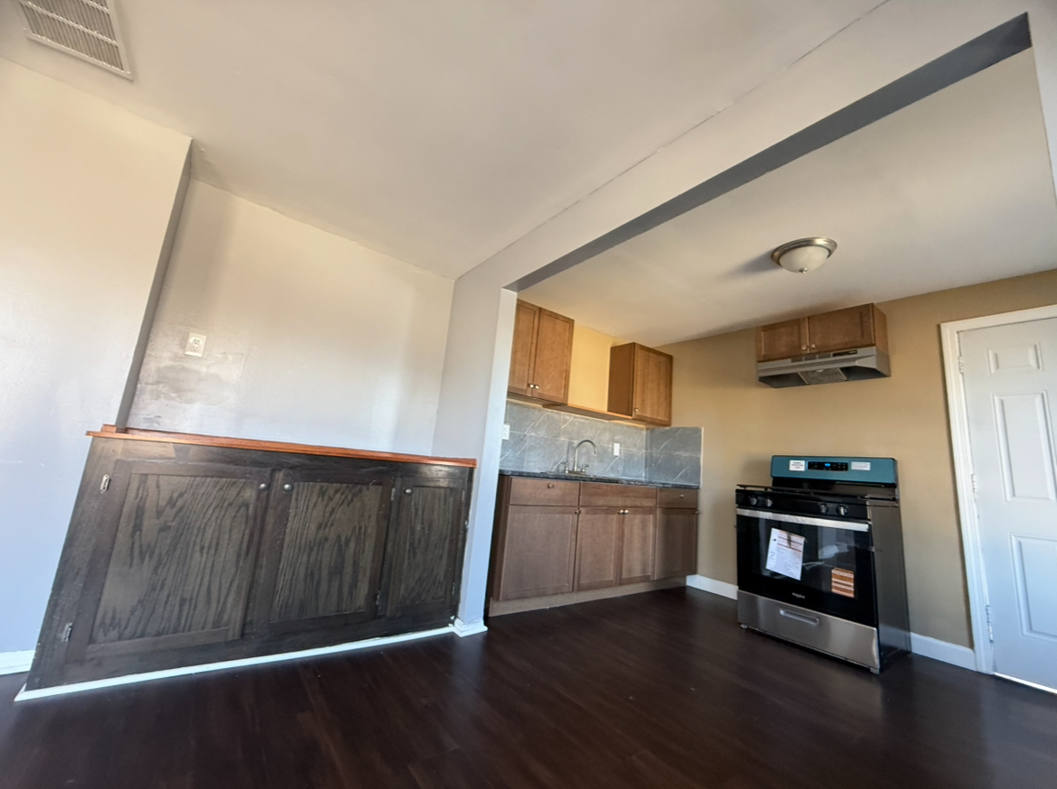 26 Clarence Street, Unit 2 Bridgeport, CT 06608 - Photo 14 of 21