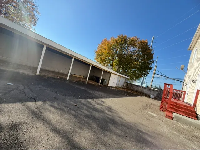 $2,300 | 26 Clarence Street, Unit 2, Bridgeport, CT 06608