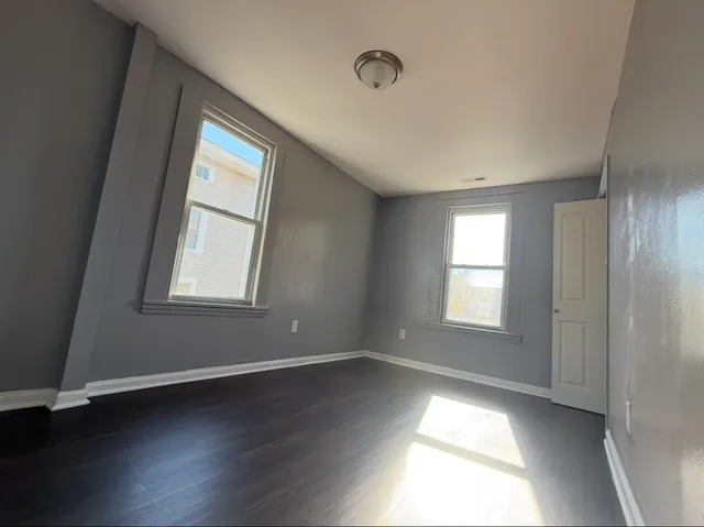 $2,300 | 26 Clarence Street, Unit 2, Bridgeport, CT 06608