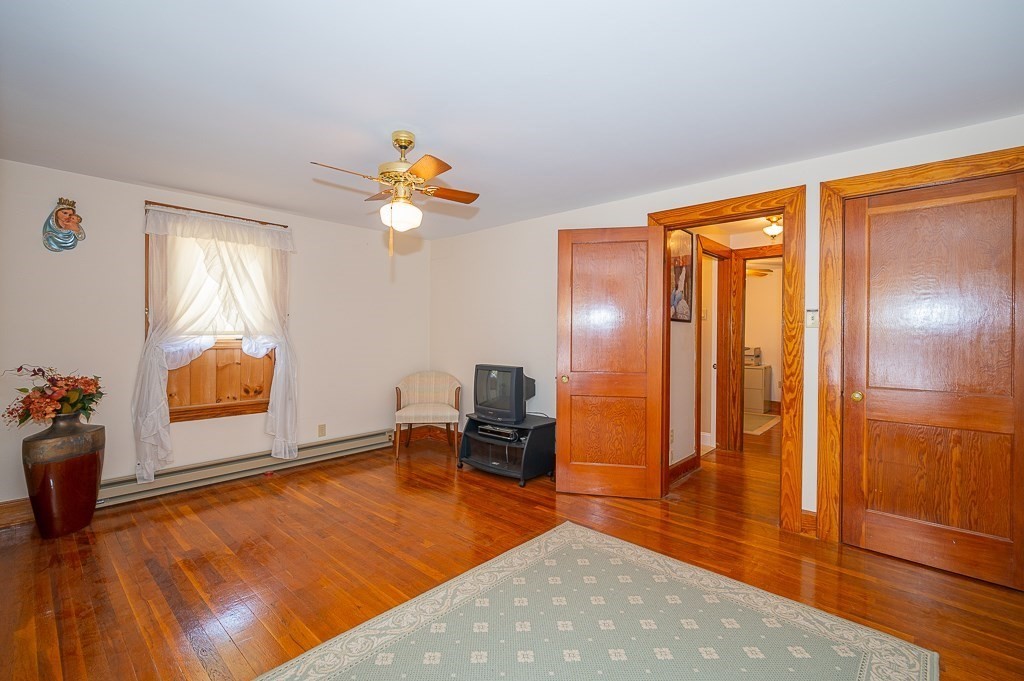 126 Thompson Road Webster, MA 01570 - Photo 18 of 30 Gallery Image 18