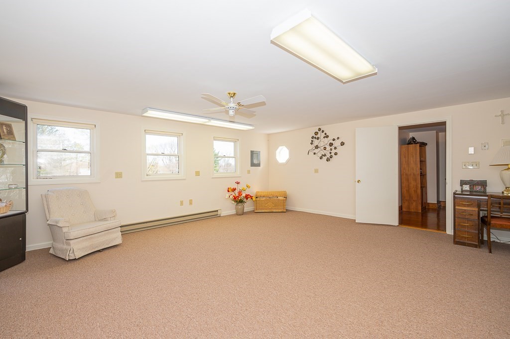 126 Thompson Road Webster, MA 01570 - Photo 23 of 30 Gallery Image 23