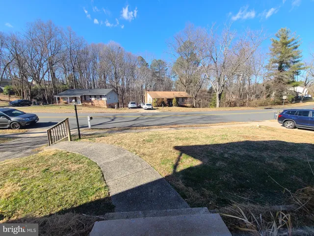 $2,350 | 12513 Colby Drive, Woodbridge, VA 22192