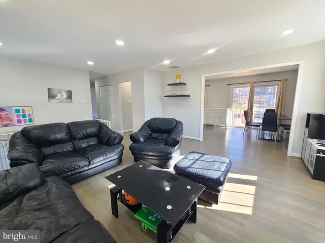 $2,350 | 12513 Colby Drive, Woodbridge, VA 22192