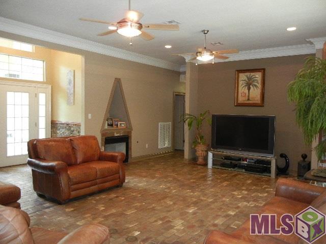 44341 Stringer Bridge Road St. Amant, LA 70774 - Photo 4 of 32 Gallery Image 4