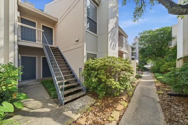 $89,900 | 7950 North Stadium Drive, Unit 138, Houston, TX 77030