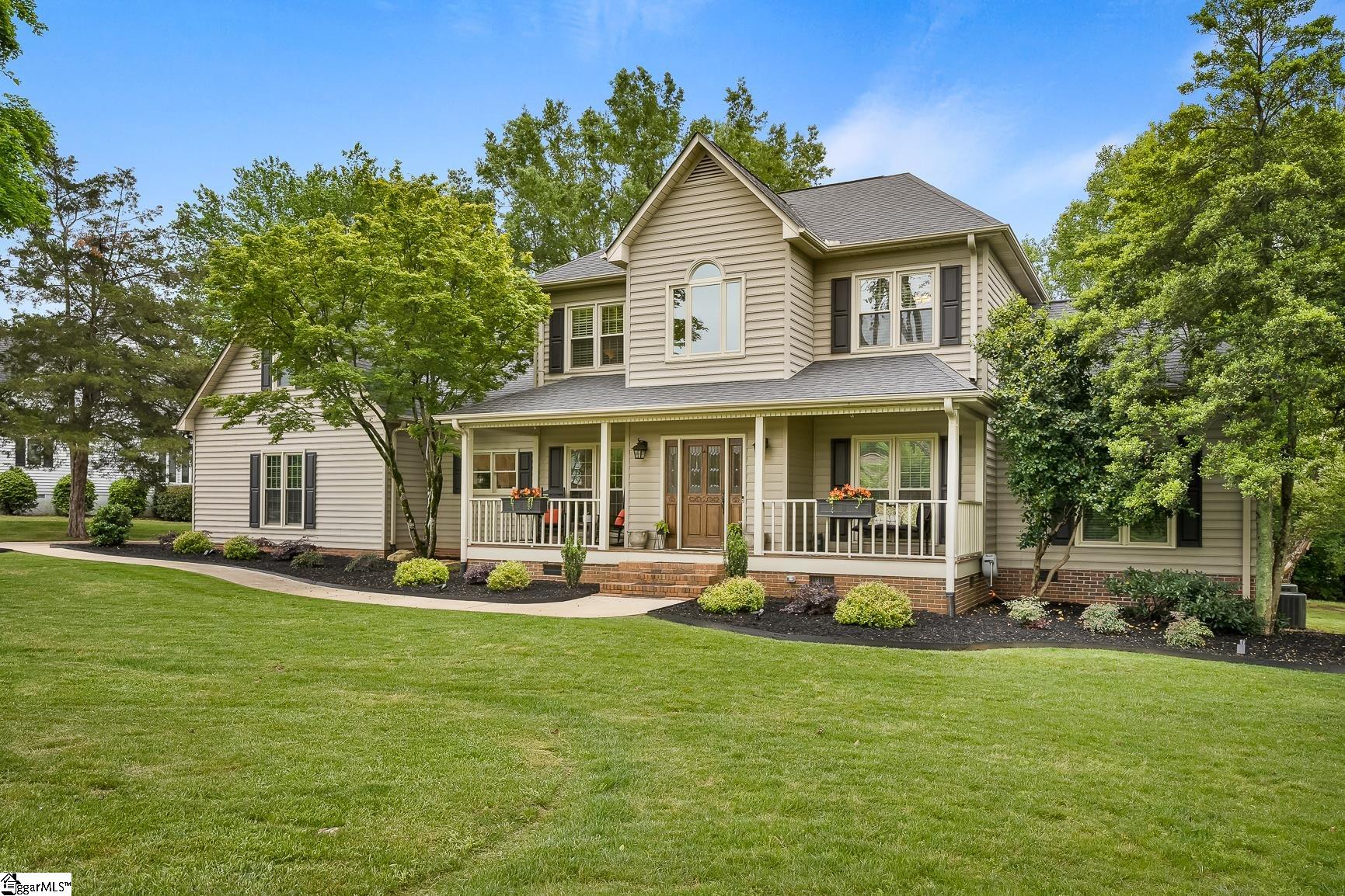 215 Holborne Drive Easley, SC 29642 - Photo 2 of 35