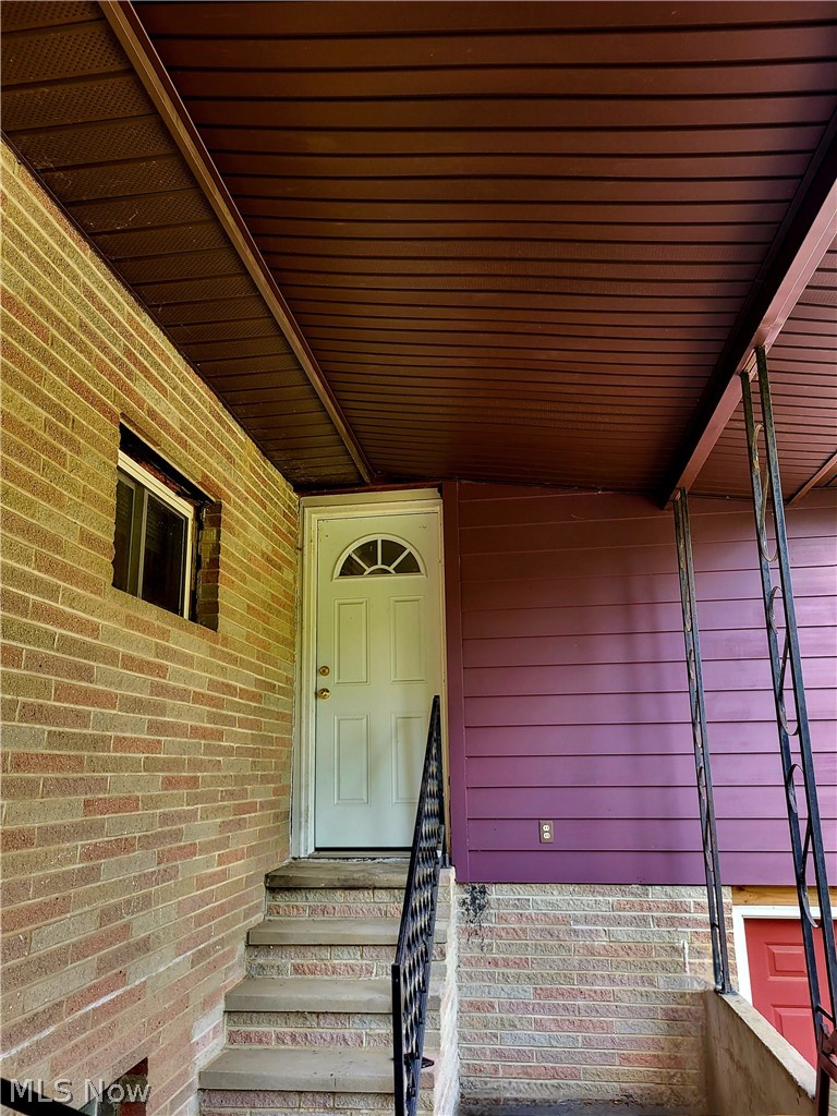 4445 Hamilton Road Medina, OH 44256 - Photo 40 of 41 View of side door to property.
