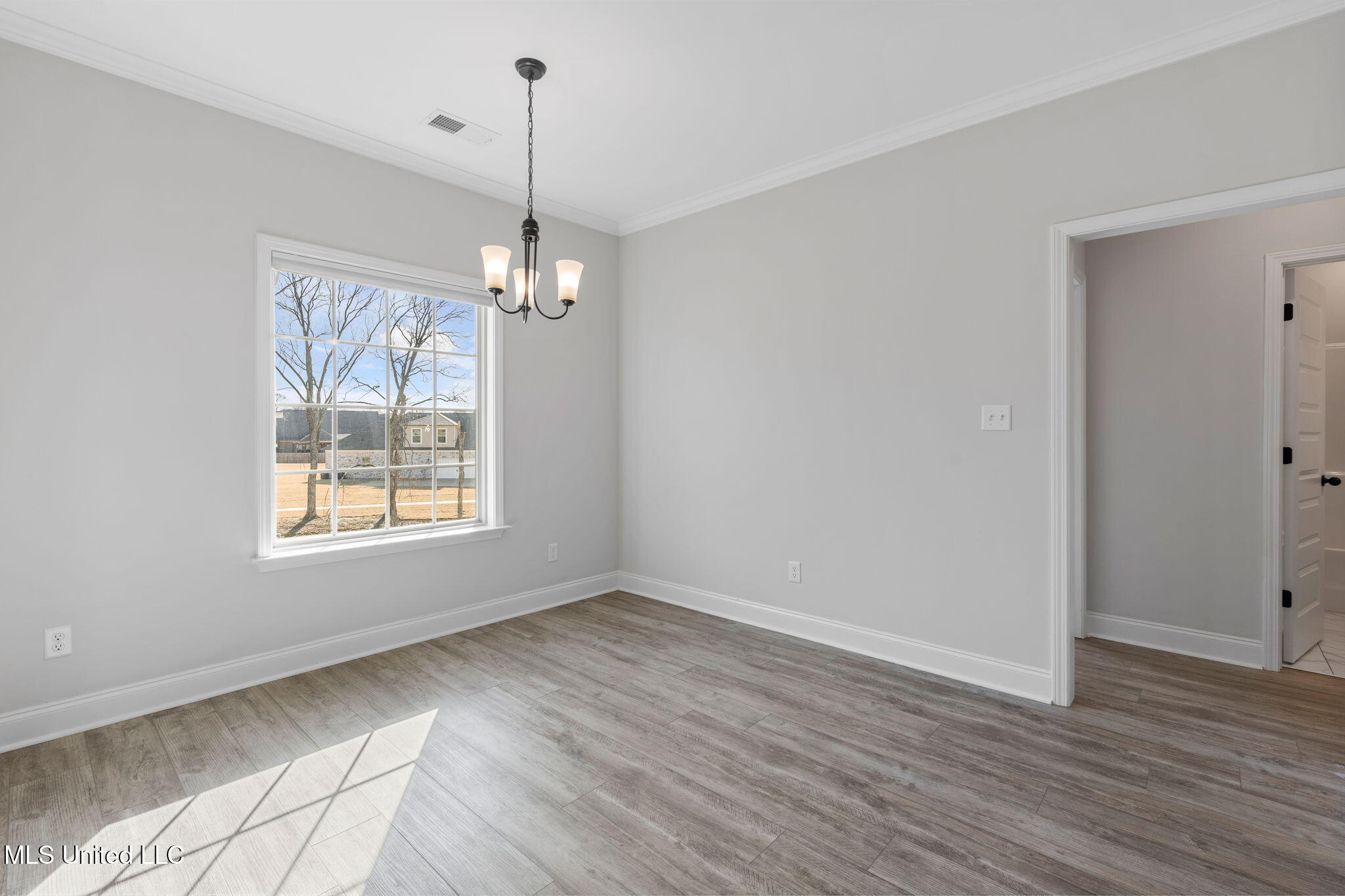 1802 Millers Cove Nesbit, MS 38651 - Photo 13 of 32 13-web-or-mls-1802 Millers Cv%0A-12