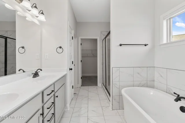 $375,000 | 1802 Millers Cove, Nesbit, MS 38651