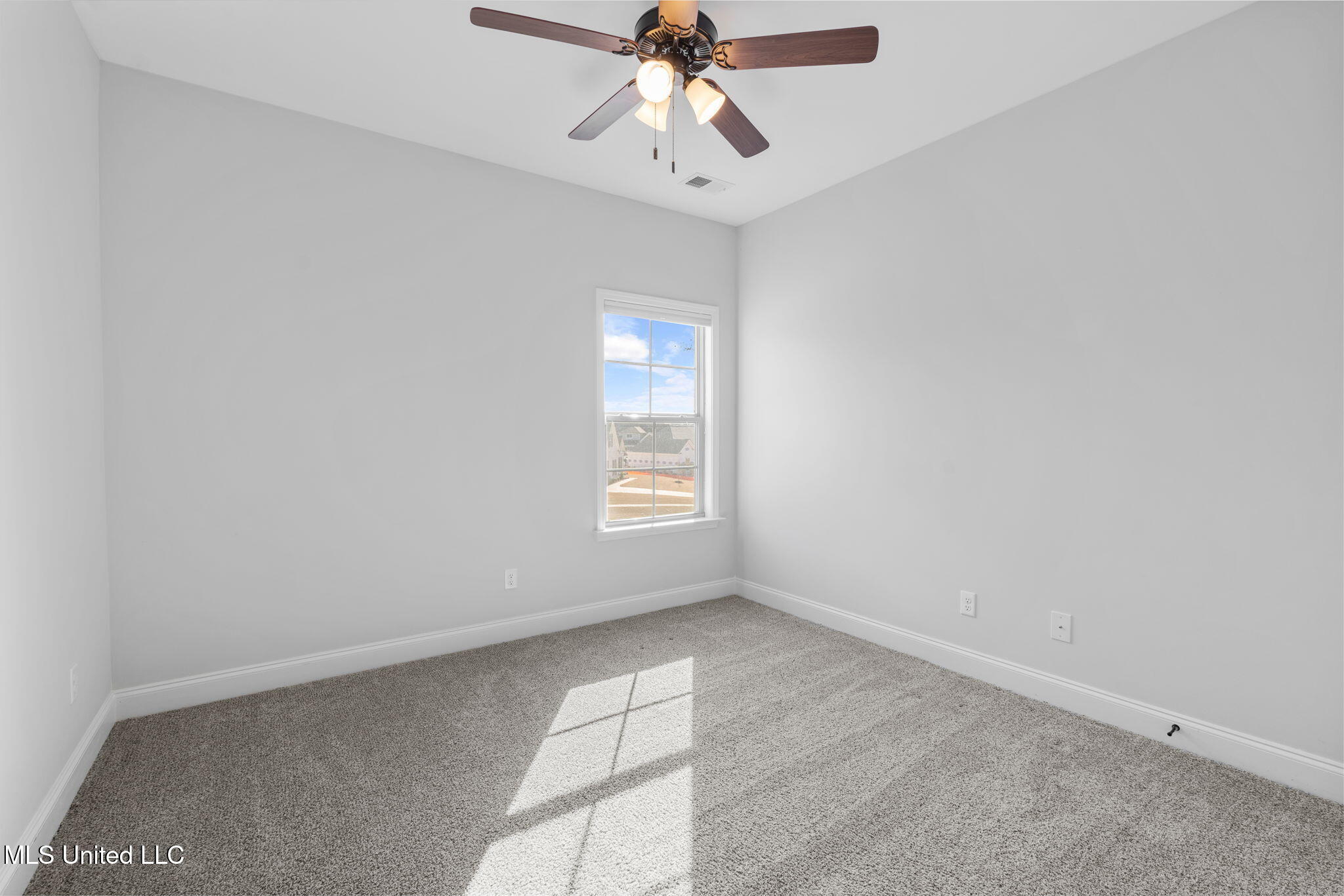 1802 Millers Cove Nesbit, MS 38651 - Photo 19 of 32 19-web-or-mls-1802 Millers Cv%0A-18