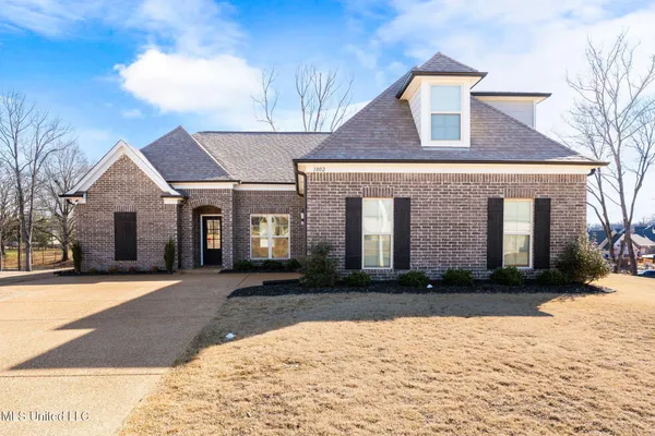 $355,000 | 1802 Millers Cove, Nesbit, MS 38651