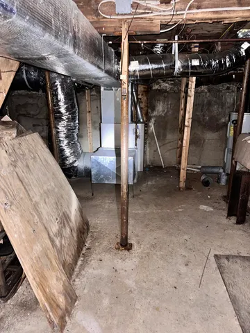 $319,900 | 165 Rogers Road, Kittery, ME 03904