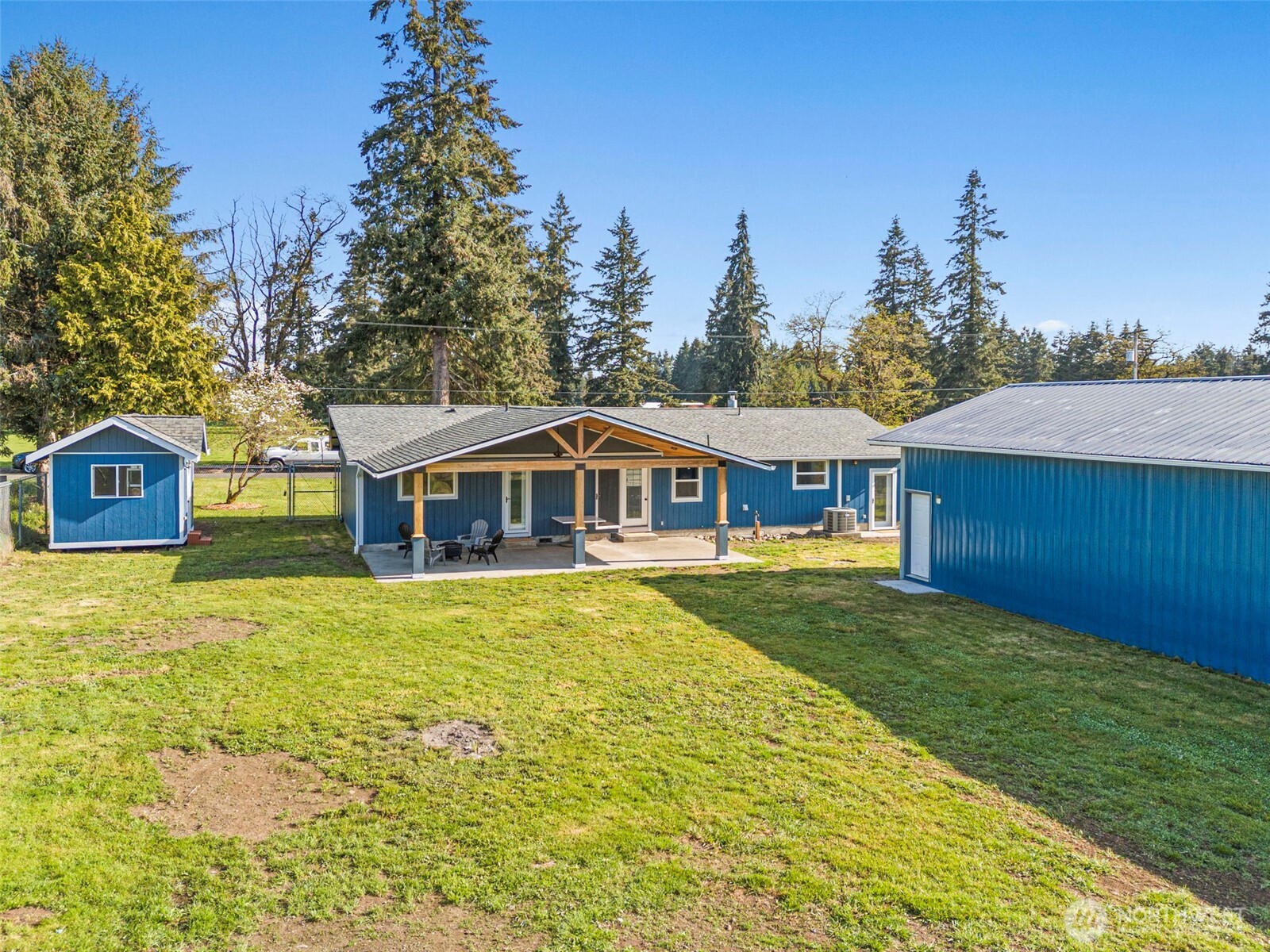 9037 178th Avenue Southwest Rochester, WA 98579 - Photo 25 of 33 a front view of a house with garden