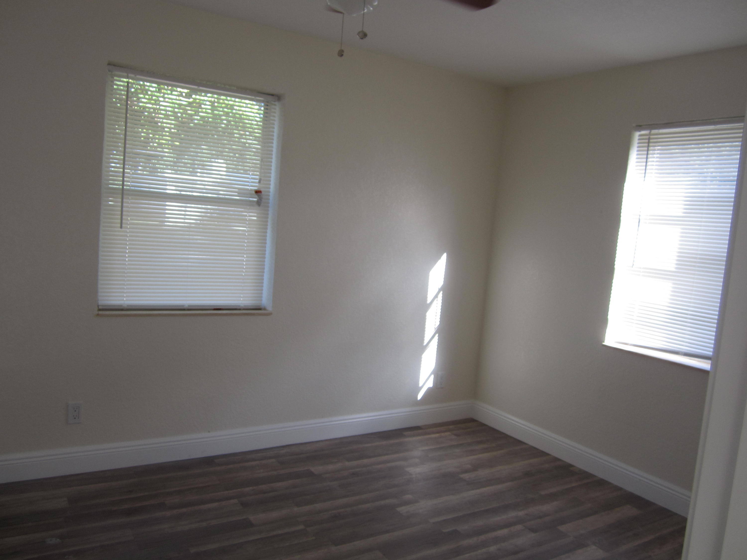 2325 Cypress Road West Palm Beach, FL 33409 - Photo 11 of 23 IMG_1803