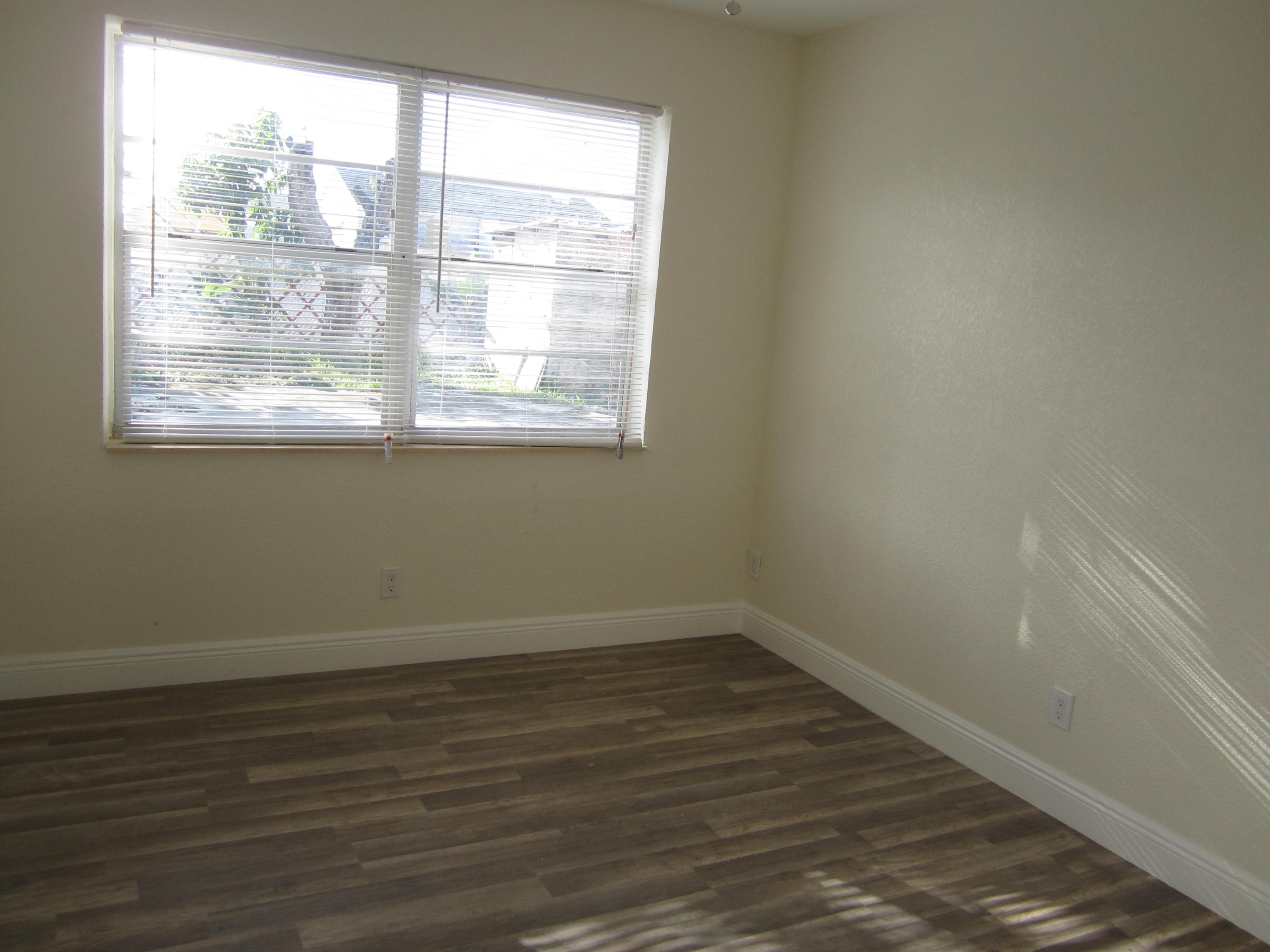 2325 Cypress Road West Palm Beach, FL 33409 - Photo 15 of 23 IMG_1807